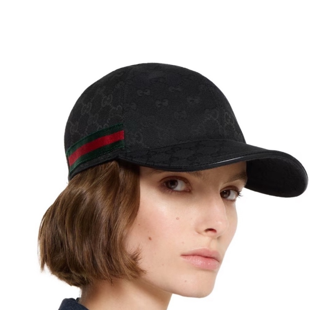 Gucci Black Cap with Signature Stripe